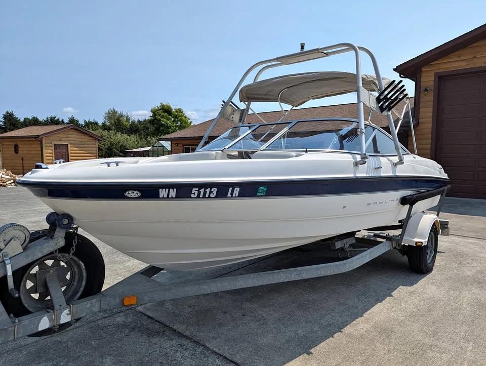 2003 Bayliner 205 runabout
