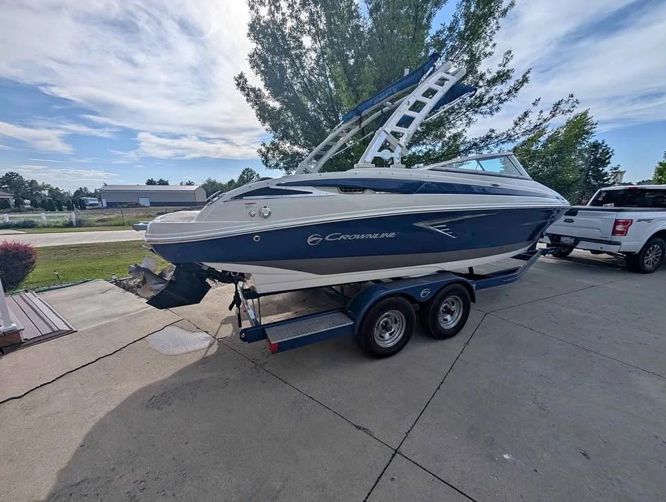 2021 Crownline 240SS 240ss 240 SS