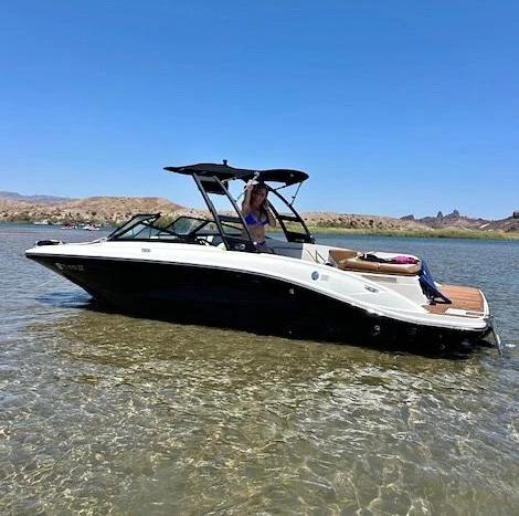 2018 Sea Ray spx 210