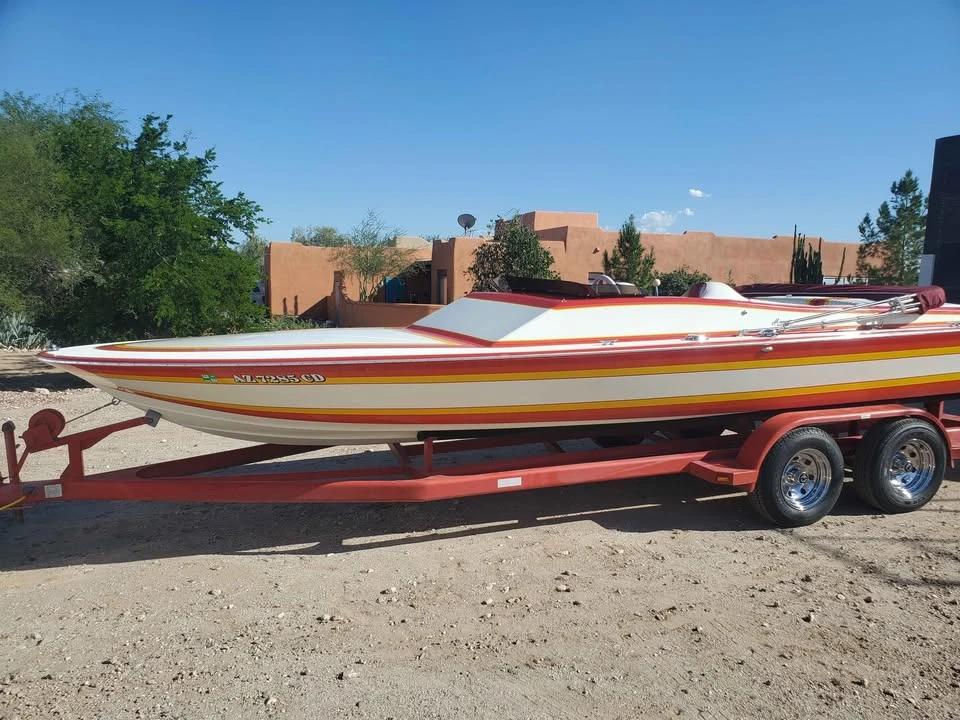 1982 Howard Cruiser