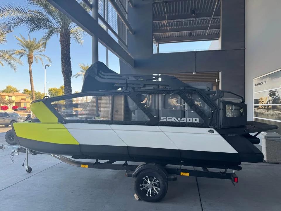 2023 Seadoo switch 18’ sport 190 Horizon