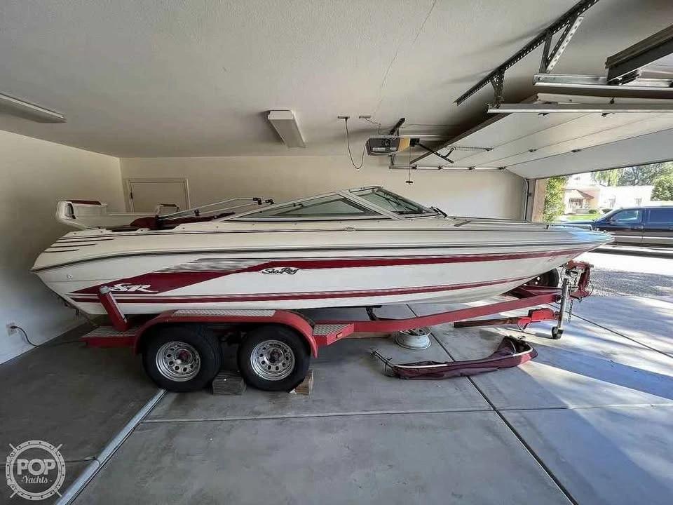 1992 Sea Ray 200 bow rider