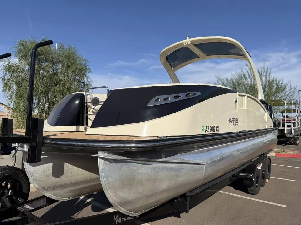 2014 Harris flotebote crowne 250 Crowne 250