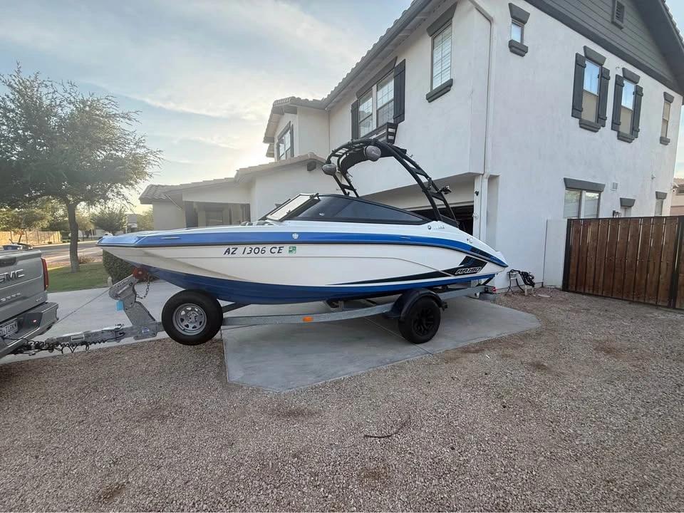 2019 Yamaha AR190