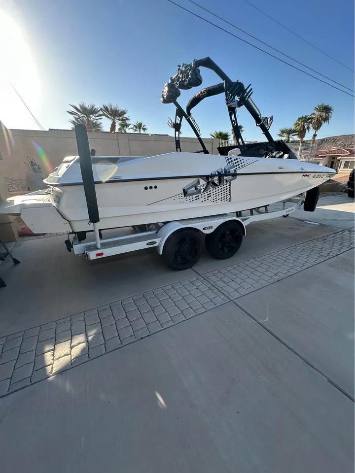 2014 Axis A22