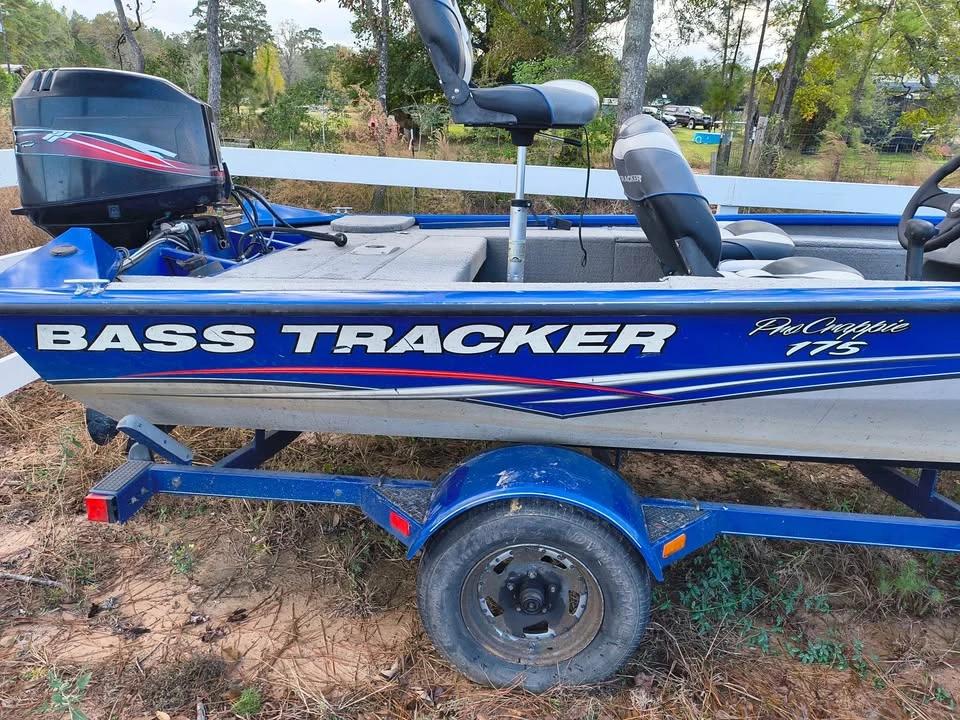 2009 Bass Tracker crappie special Tracker Pro Crappie 175