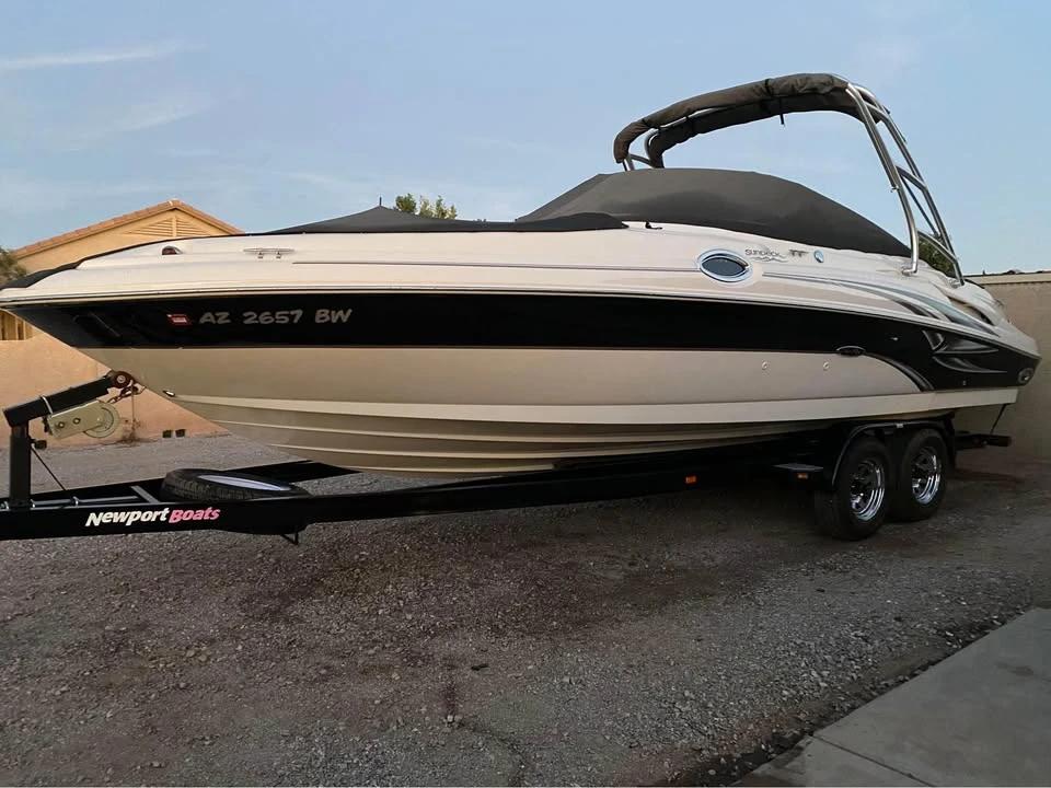 2004 SEARAY SUNDECK 270 Sundeck 270
