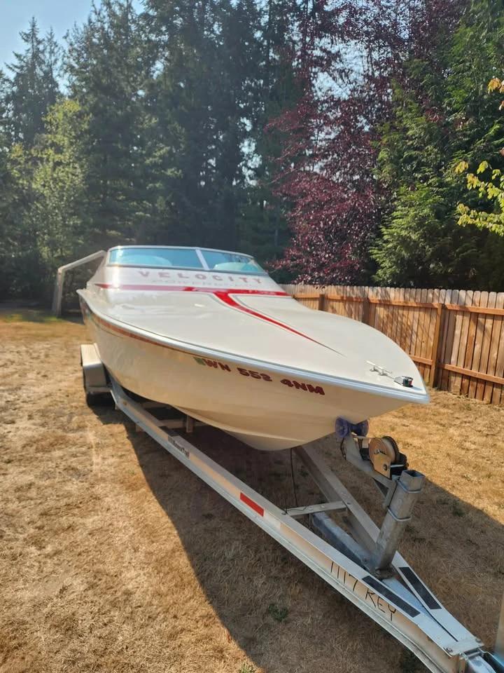 2003 Velocity 260 196 Freedom