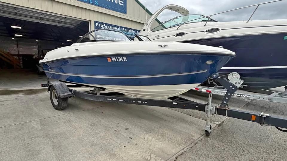 2018 Bayliner VR4 Bowrider