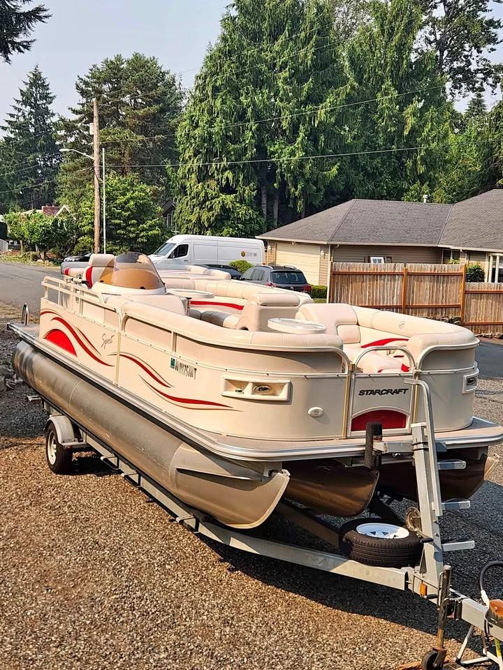 2006 Starcraft tritoon elite 226 Elite 226