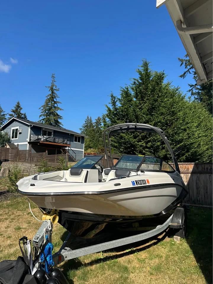 2018 Yamaha AR195