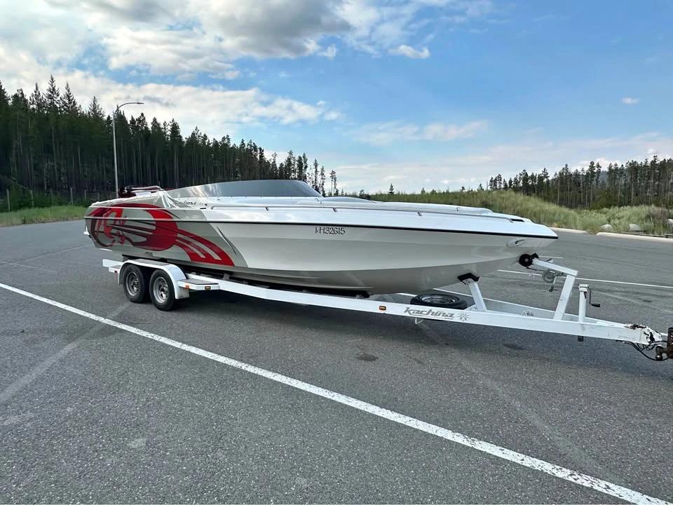 2006 Kachina 26’ force mid cabin open bow Force 26 Mid-Cabin Open Bow
