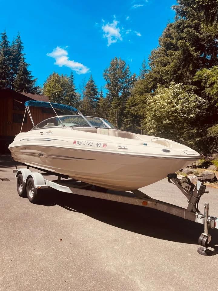 2007 Searay sundeck 220