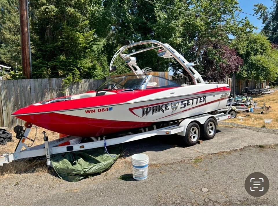 2011 Malibu Wakesetter VLX 21ft VLX