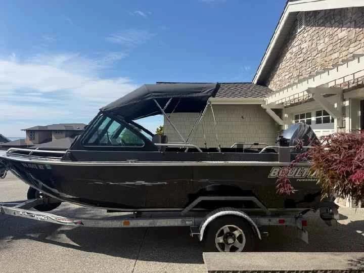 2008 Boulton aluminum fishing boat Boulton