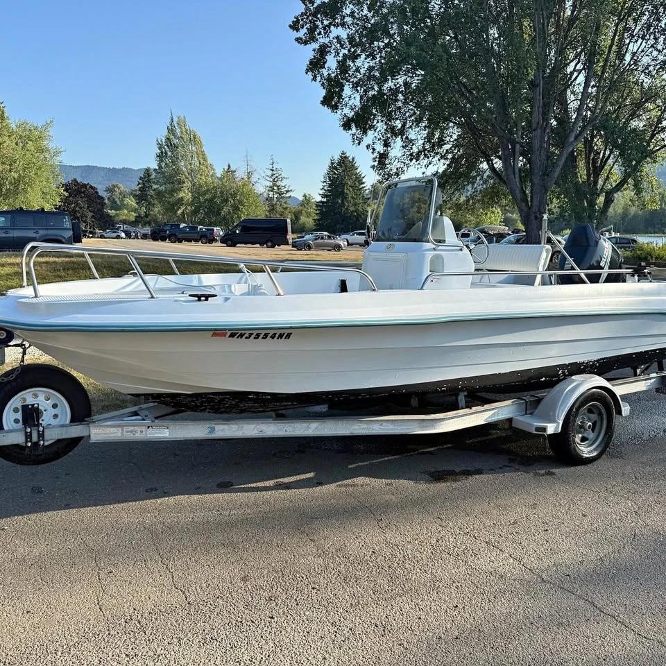 2005 Triumph bay 190