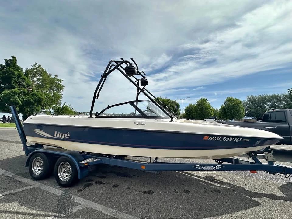 2001 Tige 2100V Limited 2100V