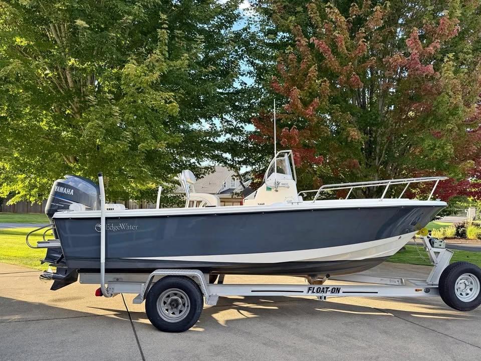 2011 EdgeWater 188 cc