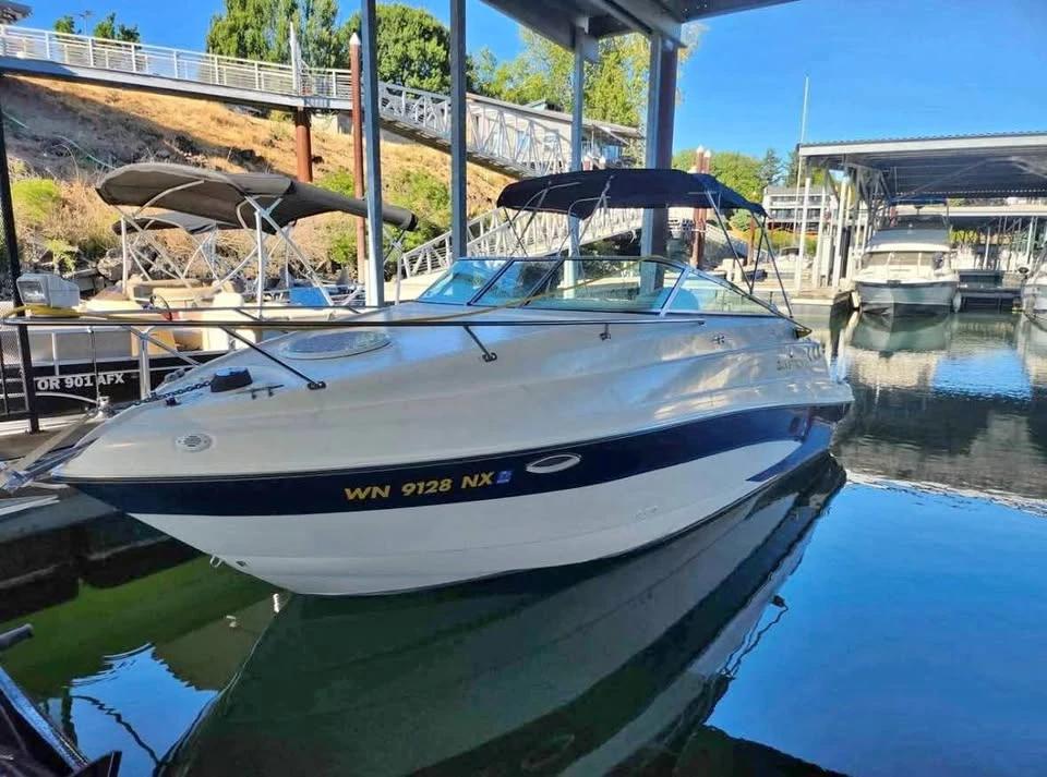 2006 Glastron GS259