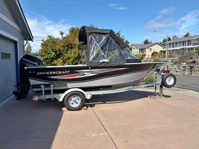 2015 Smoker Craft 172 millentia