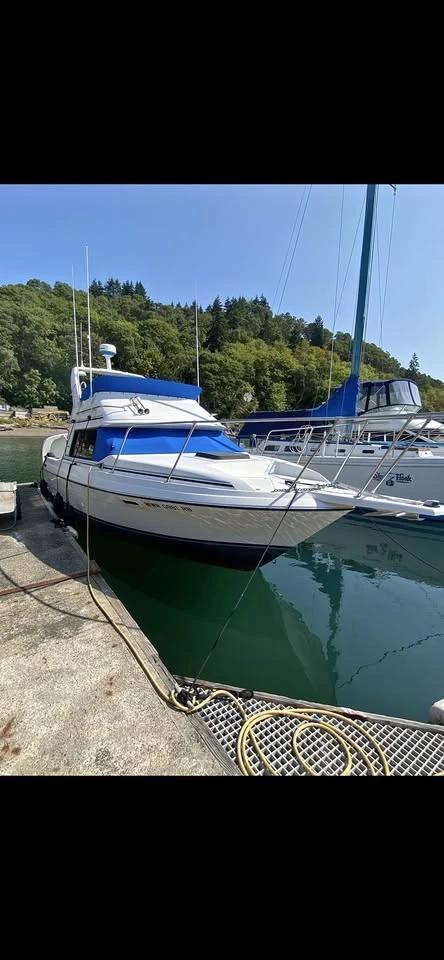 1991 1991 Bayliner 2556 command bridge 7.4 mercruiser, 2556 Ciera Command Bridge