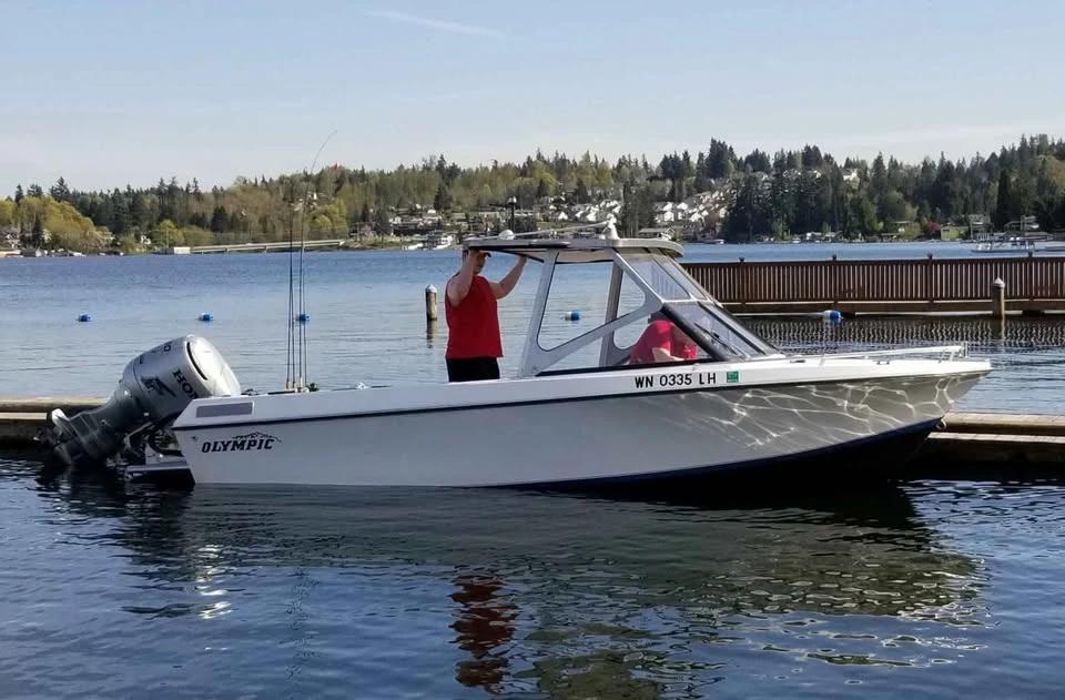 2004 Olympic Boats Bay Runner