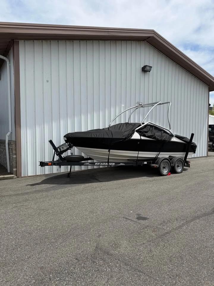 2001 2001 Monterey 180 Boat 180 Edge