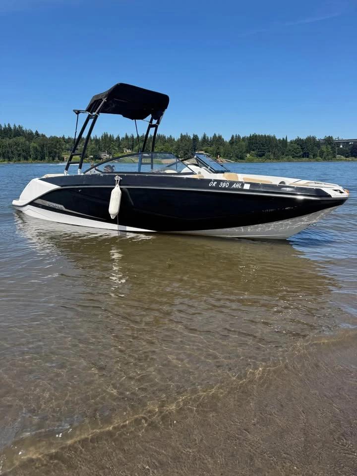 2017 2017 Scarab 255 Platinum Twin Engine Jet Boat 255 Platinum SE