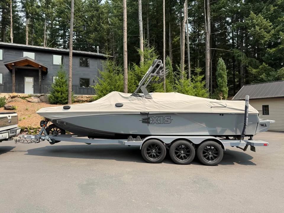 2020 2020 Axis A24 m6di motor Axis A24