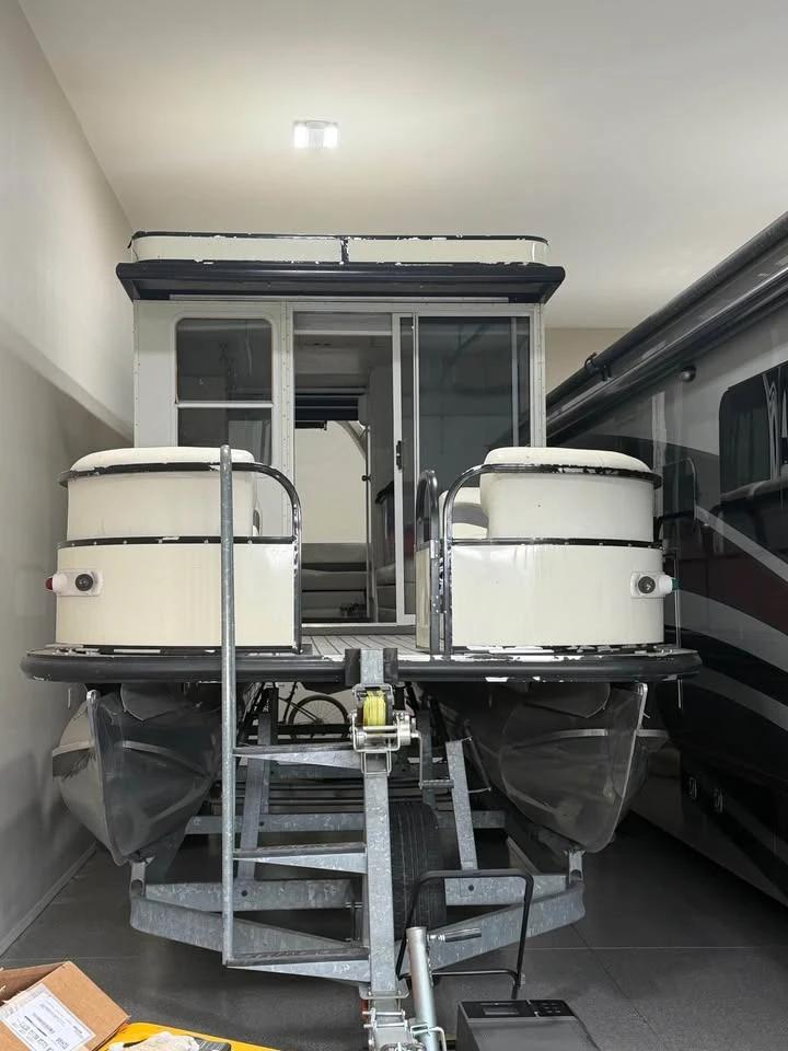 2007 Suntracker party cruiser 32 ft Party Cruiser 32