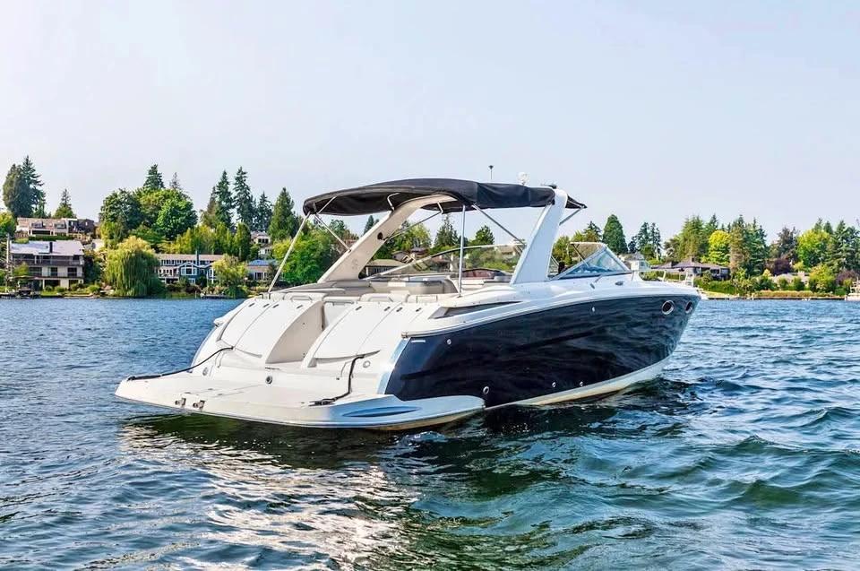 2019 Regal Sport Coupe yacht